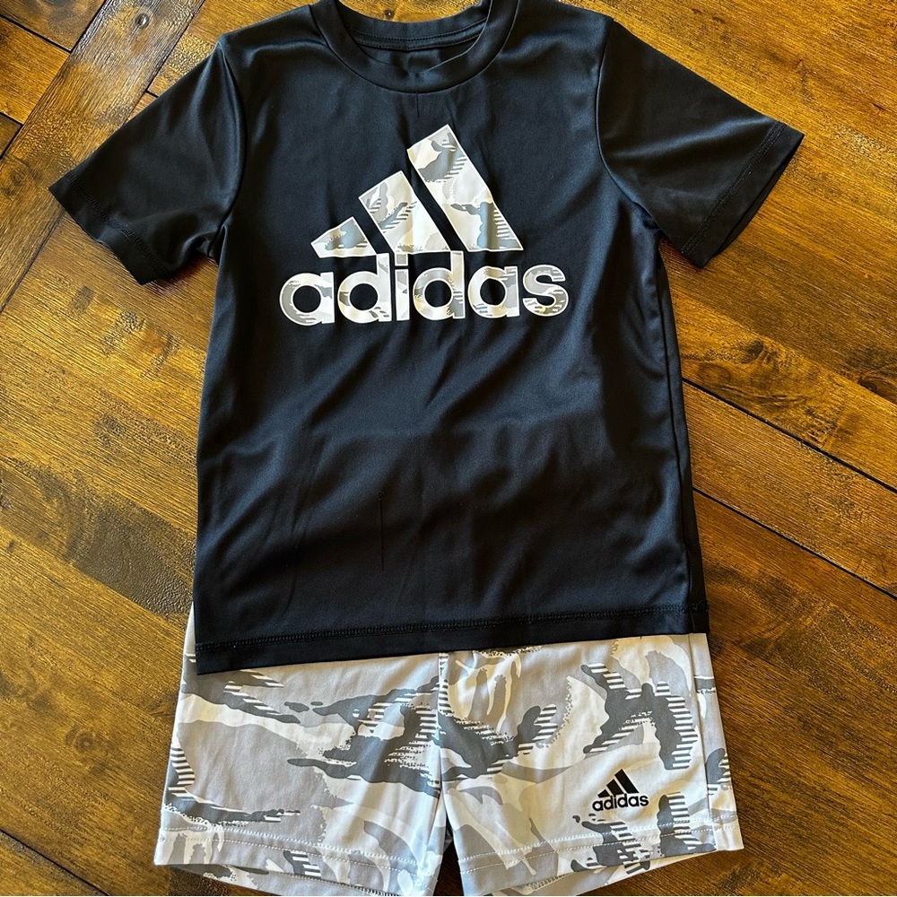 Adidas Black T-Shirt and Camo Shorts Set